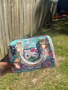 Hello Kitty Bape Speedy